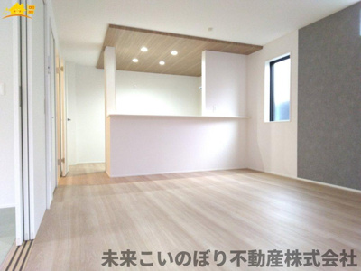【居間・リビング】 | GRAFARE伊奈町小室10期 | 一日の中で多くの時間を過すことになるリビングダイニングだからこそ、いつも穏やかな空間であることが必然。爽やかな通風と採光を存分に感じる事が出来る空間です。