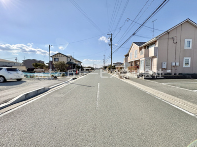 【前面道路含む現地写真】 | 湖西市新居町新居 2期 新築一戸建て 4号棟 | 前面道路含む現地写真です
