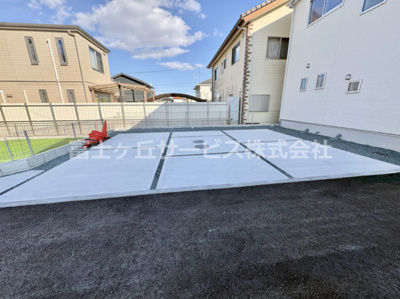 【駐車場】 | 湖西市新居町新居 2期 新築一戸建て 4号棟 | カースペースがあります