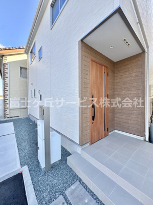 【エントランス】 | 湖西市新居町新居 2期 新築一戸建て 4号棟 | エントランスです