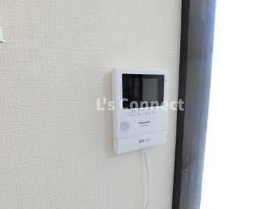 【セキュリティ】 | 霊屋第一コーポナバタ | 突然の来客時もＴＶモニターホンでしっかり確認。
