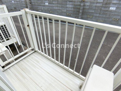 【バルコニー】 | 霊屋第一コーポナバタ | 晴れた日には洗濯物もたくさん干せます。