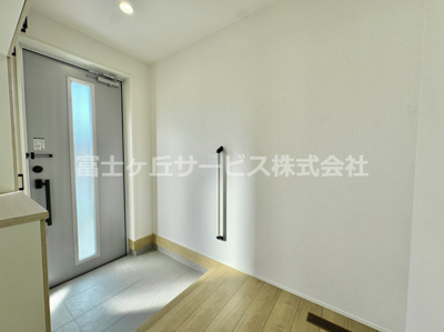 【玄関】 | 湖西市新居町新居 24-3期 新築一戸建て 1号棟 | 玄関です