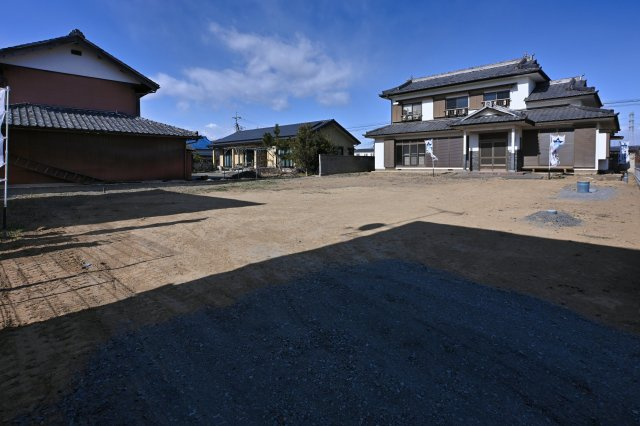 【庭】 | 太田市新田村田町1期　中古戸建 | 広いお庭でBBQやガーデニング、ドッグランなど夢が広がりますね♪