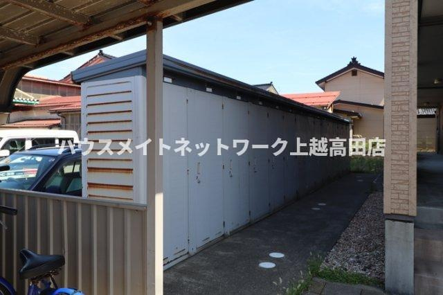 エル・スリー石橋の設備|外部物置