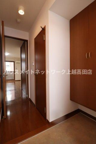 エル・スリー石橋の玄関|玄関