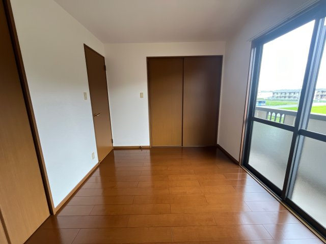 コンフォート春日の寝室