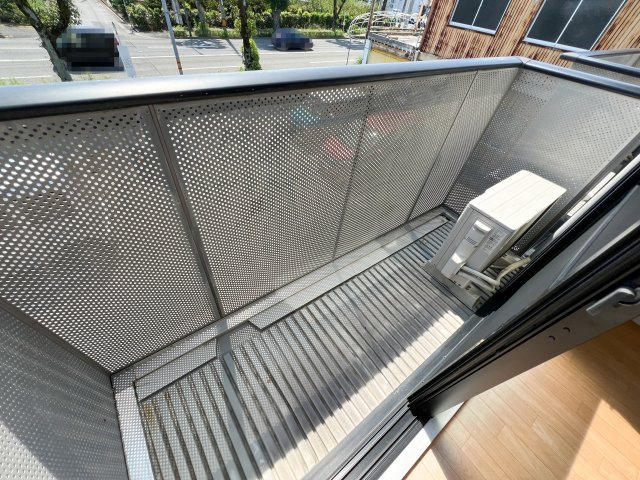 シャーメゾン比島 A棟のバルコニー