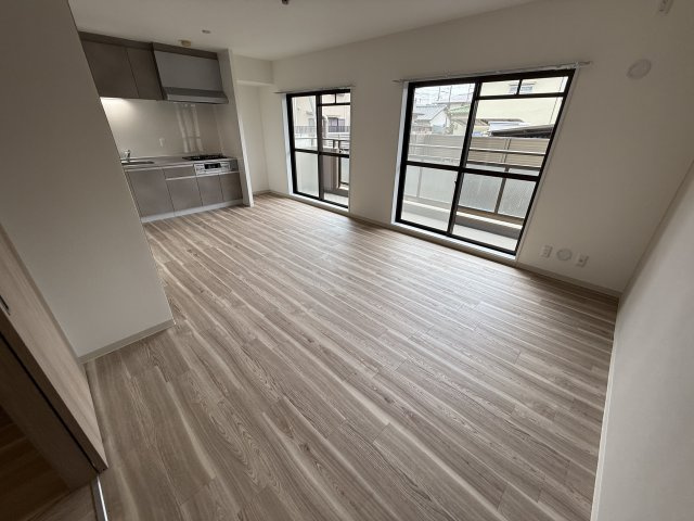 SOLASIA residence池田の居間・リビング