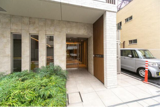 メゾンドリーヴ両国のエントランス