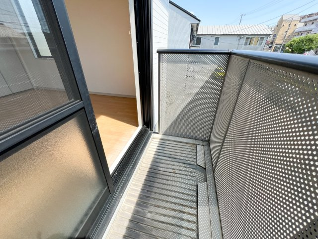 シャーメゾン比島 A棟のバルコニー