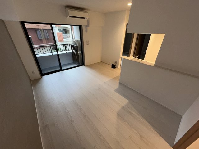 アスブルーム奥浅草の居間・リビング|こちらの居間で趣味の時間をお楽しみください