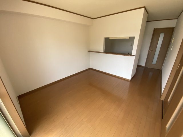 ソレイユ細江の居間・リビング