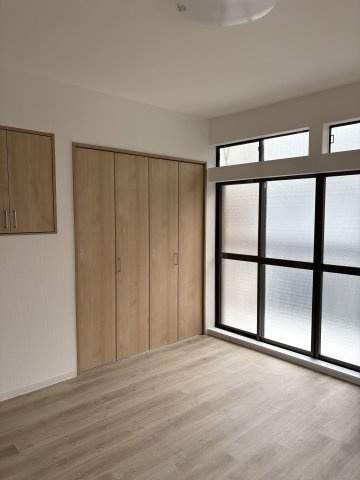 高田馬場3丁目戸建ての居間・リビング|使いやすいリビングです