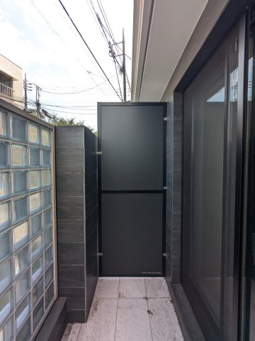 ザハウス祐天寺のバルコニー|バルコニー付きです