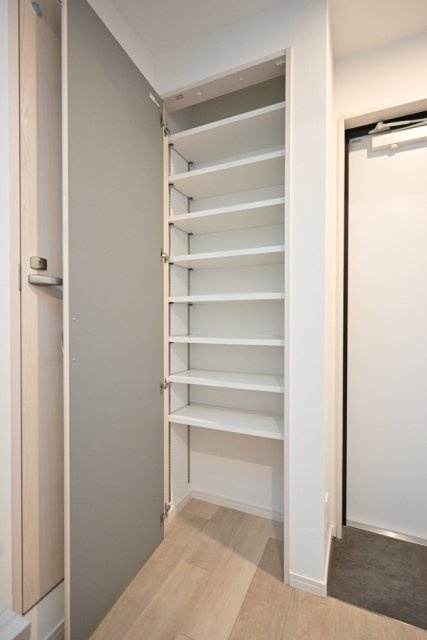 ＥＳ－Ｇｒａｎｄｅ文京白山の収納|こまごまとしたものを収納できそうですね