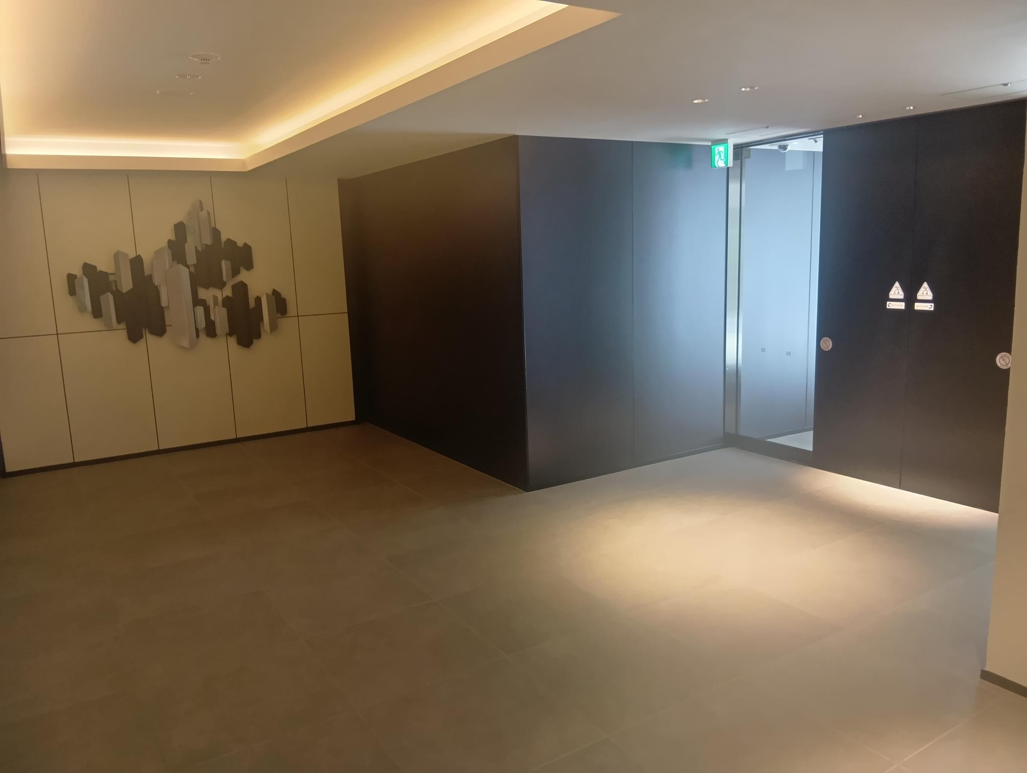 リビオメゾン西麻布のロビー|ゆとりのあるロビーです