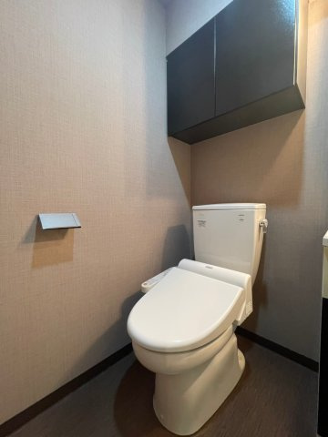 ブレシア銀座イーストのトイレ|シンプルで使いやすいトイレです