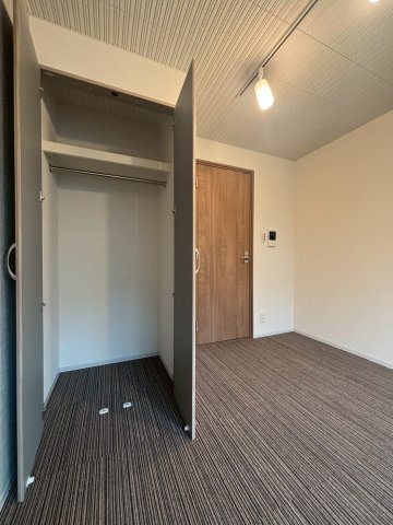 「防音マンション」VORT上北沢レジデンスの収納|便利な収納スペースです