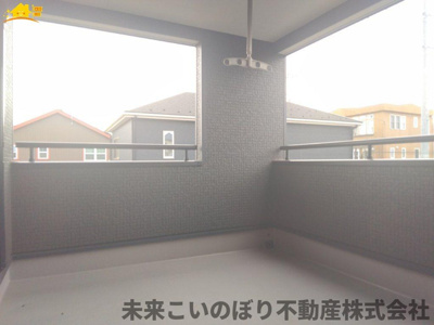 【バルコニー】 | 古河市原町中古戸建て | インナーバルコニーは急な雨にも安心なので、お出かけも楽しめますね！