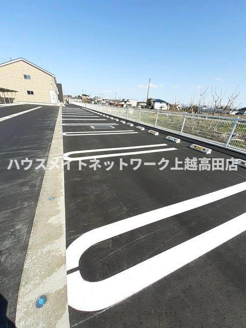 グランメゾンＳＳ４の駐車場|駐車場