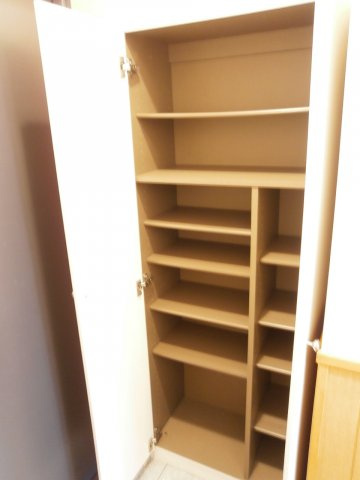 ア・ラ・モードⅡの玄関