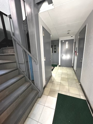 豊強ビルのロビー