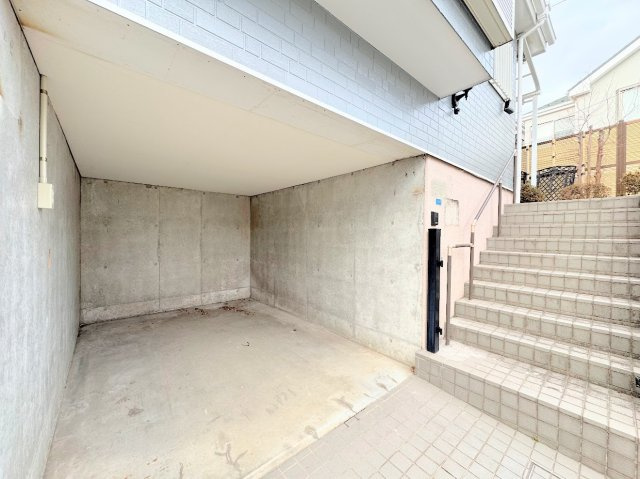 泉区白百合３丁目　中古戸建ての駐車場|◆子育て世代のスタッフもいますので、お客様目線での物件選び、ご提案が可能です。お問い合わせいただきました物件以外も多数ご紹介させていただきます。