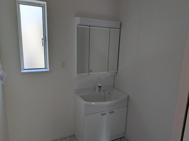 ハートフルタウン宇都宮市今泉町２５４１番の独立洗面台