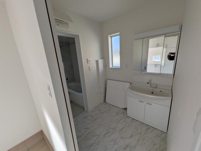 ハートフルタウン宇都宮市今泉町２５４１番の独立洗面台