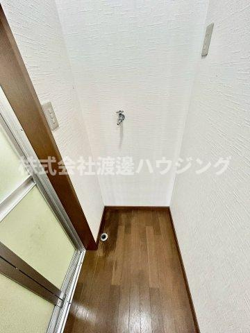 豊中市千成町１丁目のテラスの設備|室内洗濯機置場