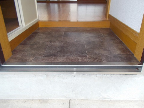 エルディムハリッズの玄関