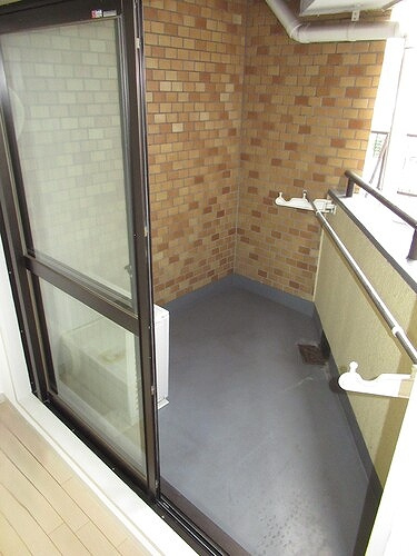 ライオンズマンション初台第３のバルコニー|ルーフバルコニー