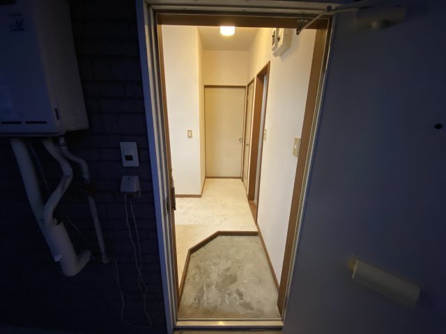 パレスウエストの玄関