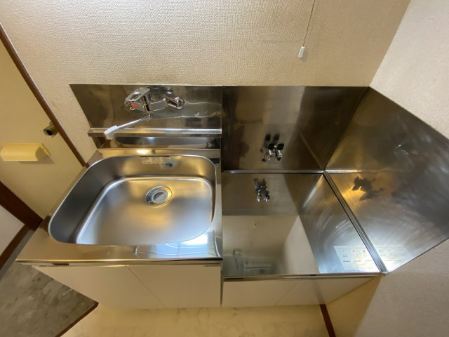 長岡市中沢２丁目のアパートのキッチン