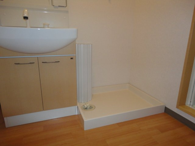 【洗面所】 | プランドール城ノ元 | 洗濯機置場