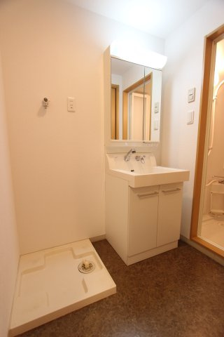 マージェの洗面所|参考写真です。現況優先。