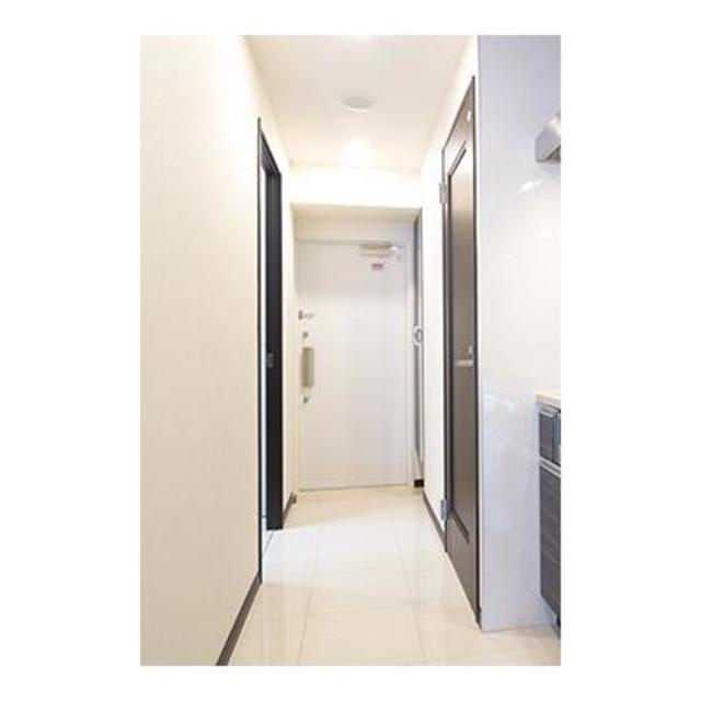 グランパレス東京八重洲アベニューの玄関|※写真は同タイプ住戸です。