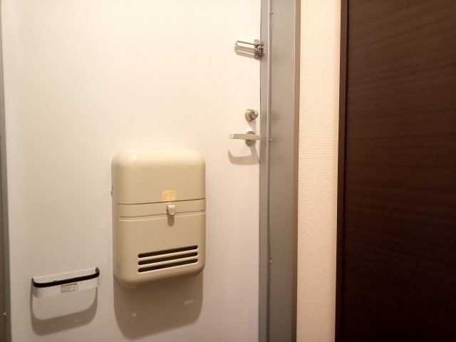 レオネクストアブリール天満の玄関