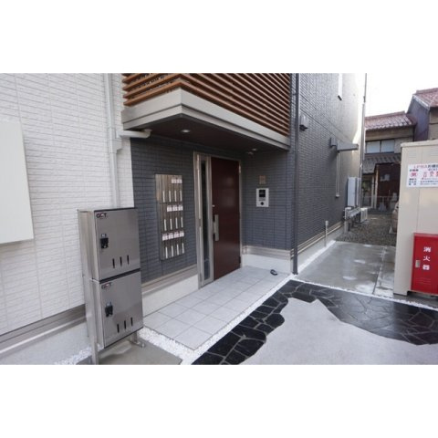 Coto・granのエントランス|お問い合わせは美濃善不動産駅前店へ！