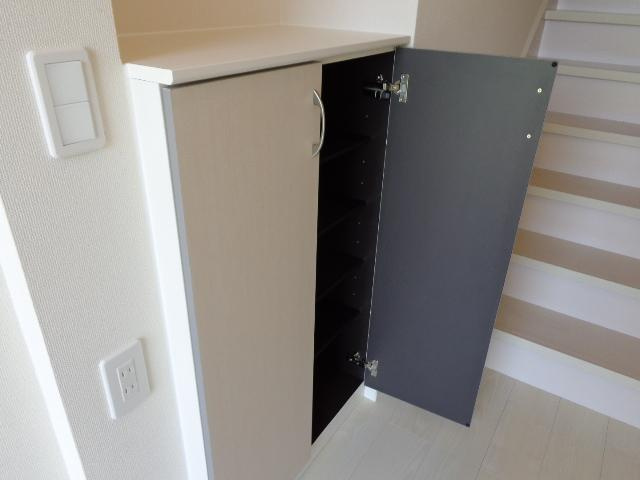 ＮＥＯＭＡＸの収納|下駄箱