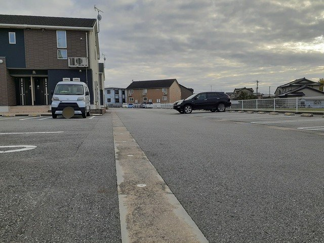 ＤＫ　Ａ＆Ｋ　Ⅱの駐車場|駐車スペースもあります