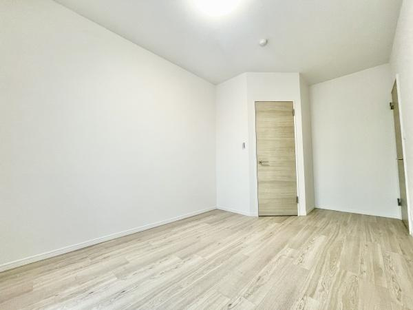 【洋室】 | ファミール鷺沼 | ＷＩＣ付きの陽当たりの良い居室です♪