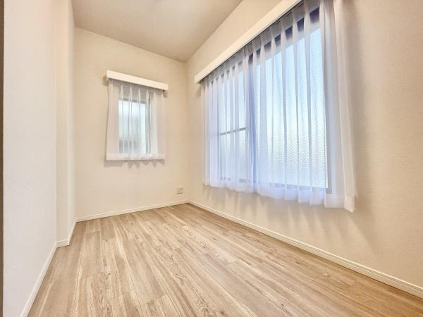 【洋室】 | ファミール鷺沼 | 日当たりが良く気持ちの良い居室です