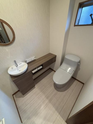 【トイレ】 | 小山1丁目戸建 | １Fトイレ