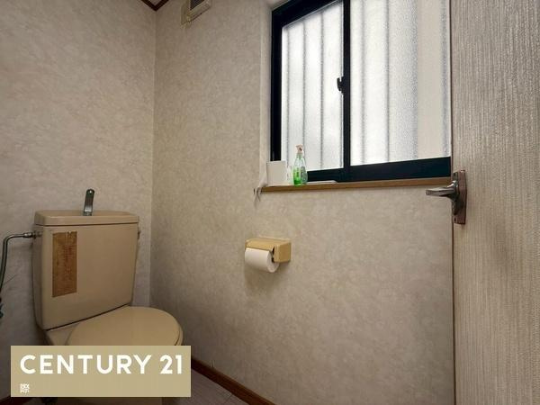 和歌山市手平3丁目　中古戸建のトイレ