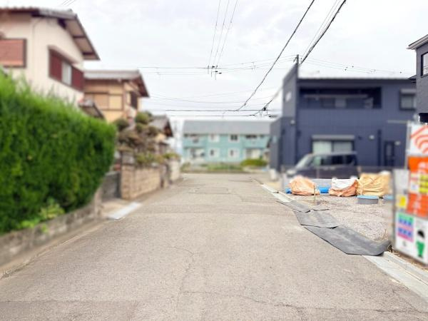 和歌山市井辺第3-1号　新築戸建の前面道路含む現地写真