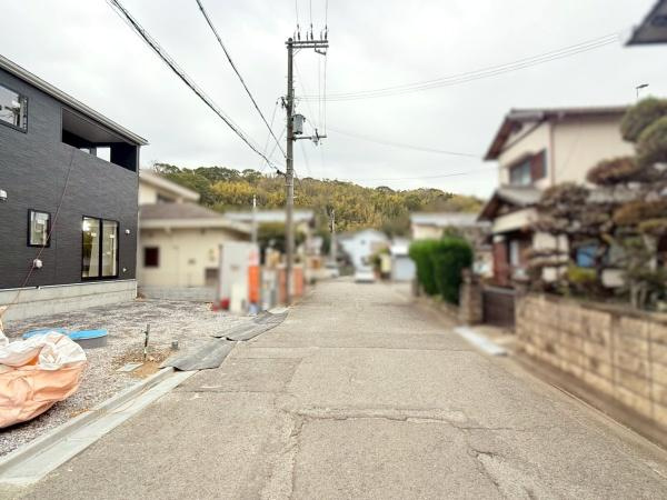 和歌山市井辺第3-1号　新築戸建の前面道路含む現地写真