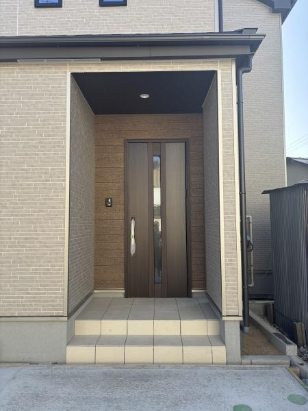 西尾市吉良町吉田　全1棟・1号棟の玄関|訪れる人を心地よく迎え入れます。