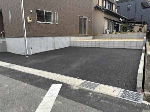 蒲郡市三谷町第12　全1棟・1号棟の駐車場|広々２台駐車できます！